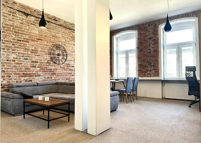 Rejtana - Self Check-in 20h