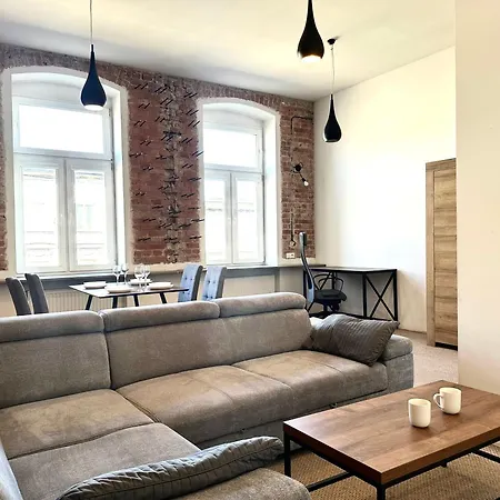 Rejtana - Self Check-in 20h *